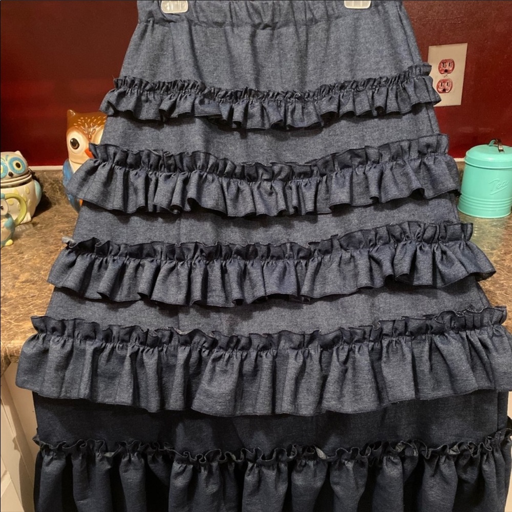 A style that’s available for custom orders - Picture 6 of 6